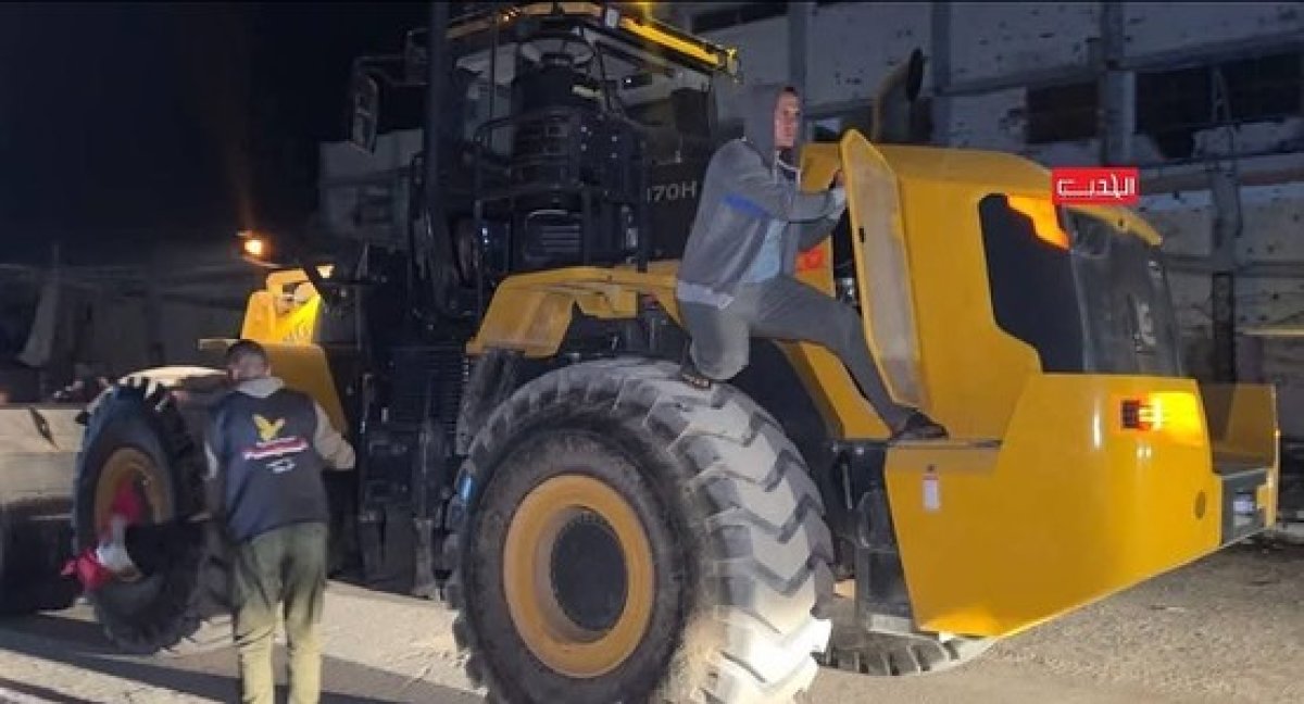 Egyptian equipment enters the Gaza Strip through the Rafah crossing