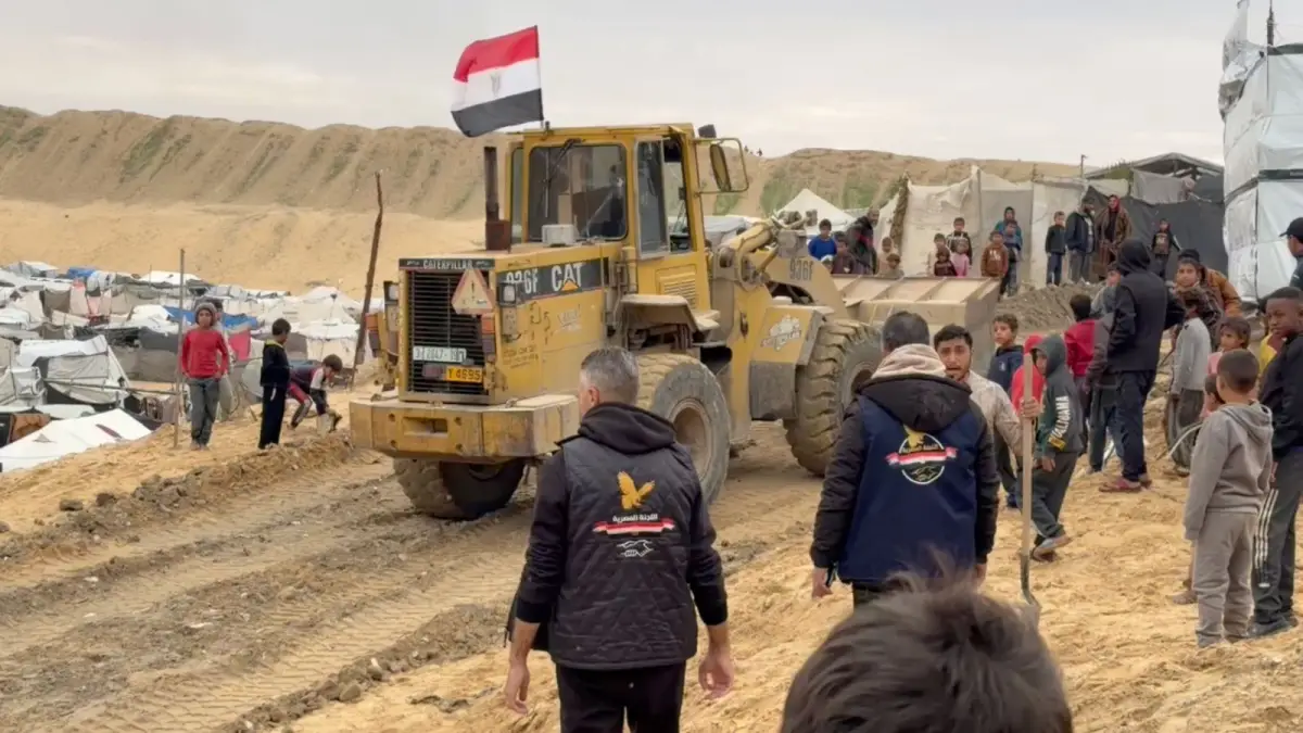 On the Frontlines: A Day with Egyptian Committee Teams Amid Adverse Weather Conditions in Gaza