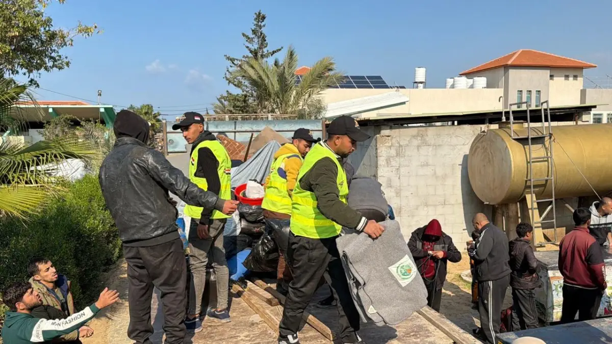 Egyptian Committee Launches Relief Convoy Relocating Displaced Families North, Providing Comprehensive Shelter Assistance
