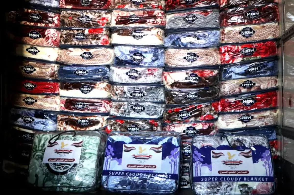 اللجنة المصرية تستعد لتوزيع 100 ألف غطاء شتوي في استجابة إنسانية واسعة لحماية الأسر المتضررة من قسوة الشتاء