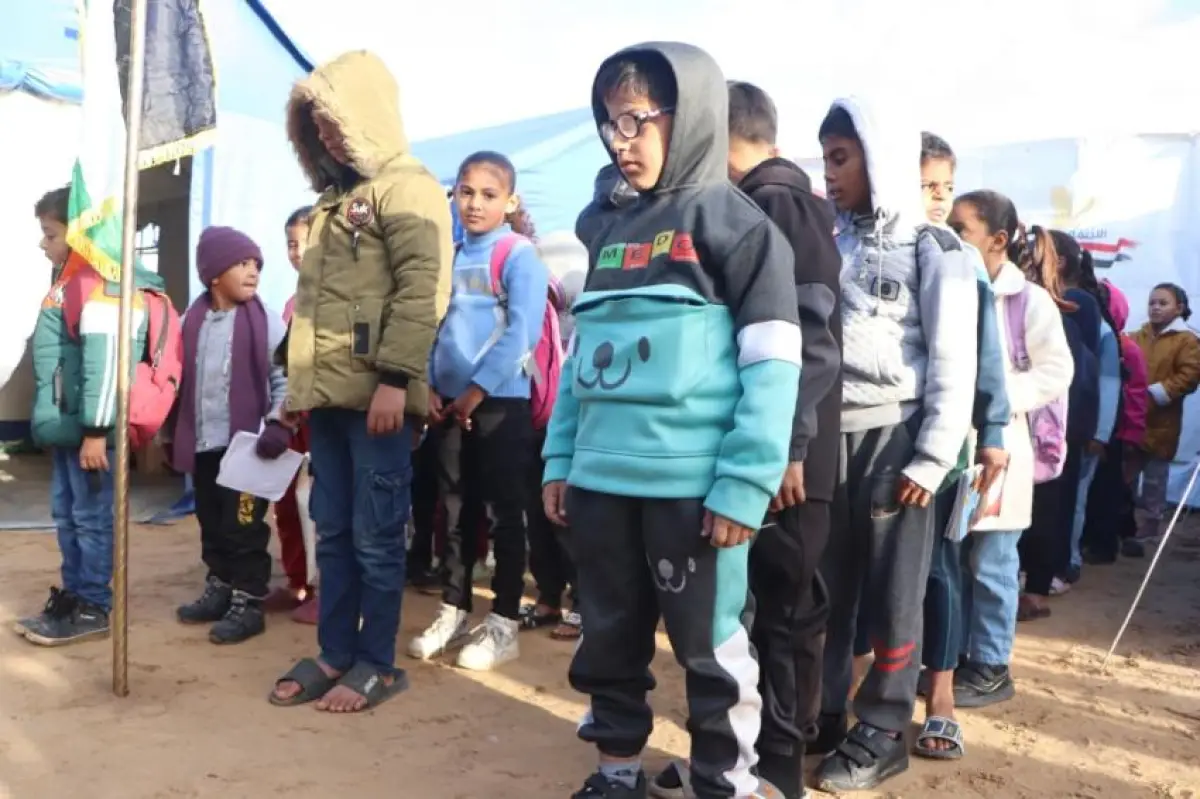 اللجنة المصرية تواصل دعم التعليم للأطفال في المخيمات ومراكز الإيواء