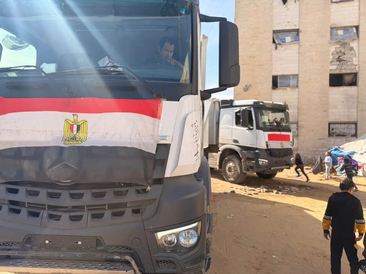 جهود اللجنة المصرية في إزالة الركام شمال قطاع غزة