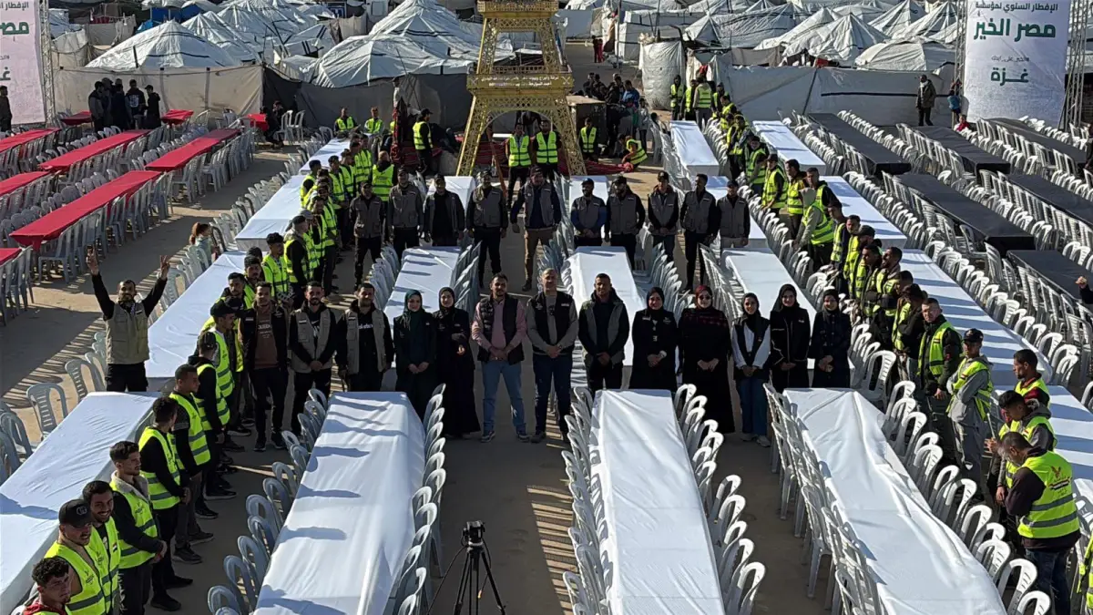 أقامت اللجنة المصرية إفطاراً جماعياً في المخيم المصري (16) شمال قطاع غزة