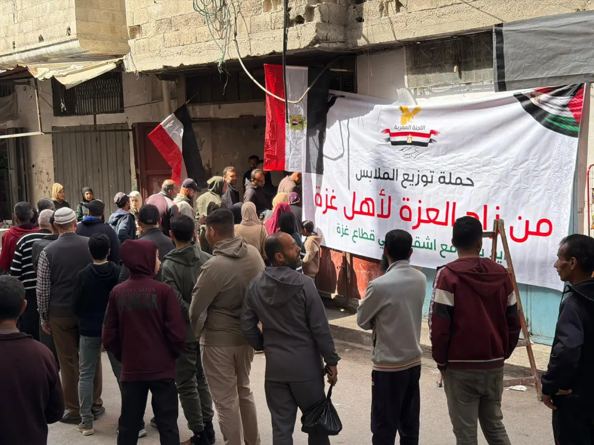 حملة توزيع الملابس من زاد العزة لأهل قطاع غزة