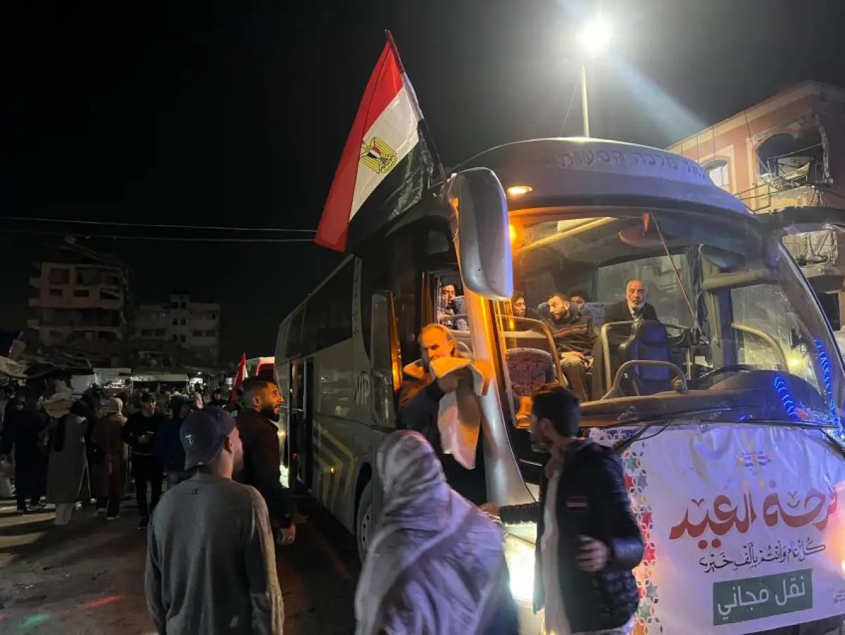 حملة "فرحة العيد" لنقل الأهالي بين المناطق قطاع غزة