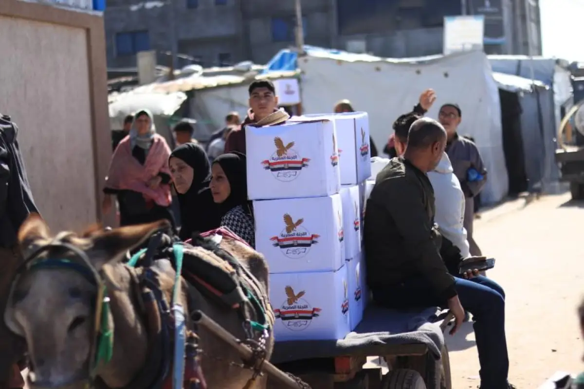 توزيع طرود غذائية بالتعاون مع المطبخ العالمي