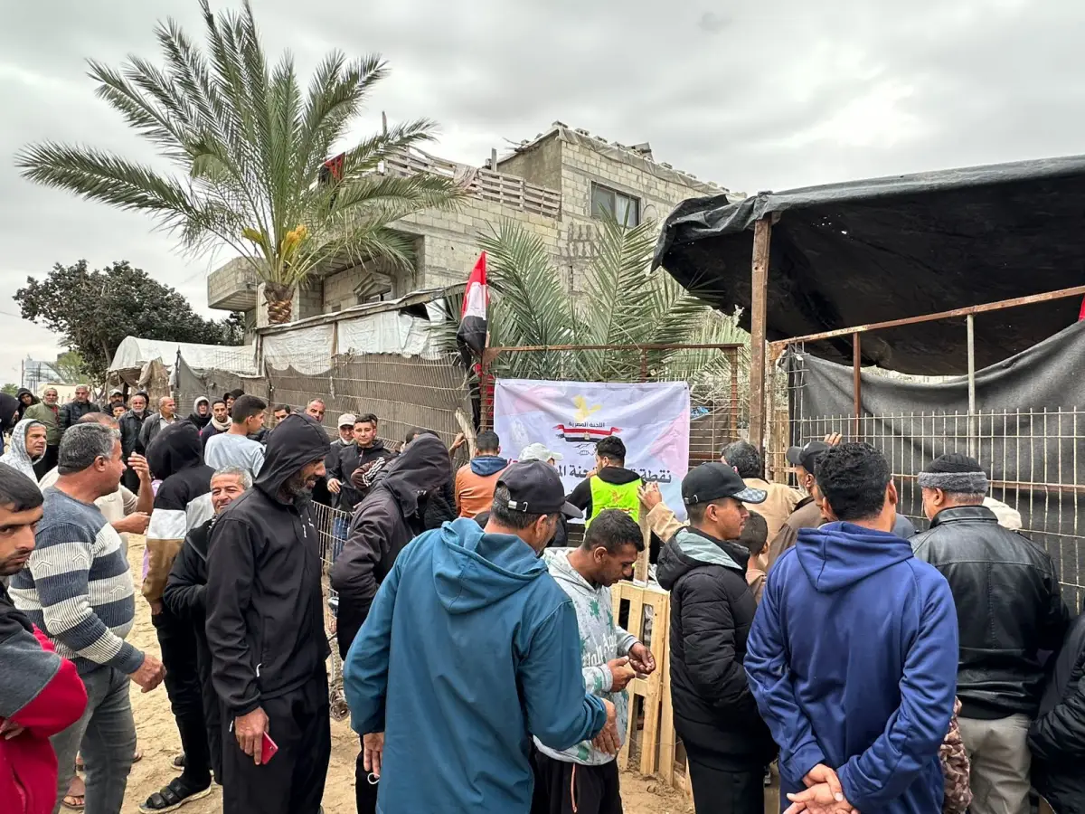 اللجنة المصرية تبدأ حملة توزيع الطرود الغذائية في محافظة خانيونس