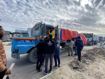 Transfer of the Fourth Batch of Affected People from Southern Gaza to the North Amid Powerful Humanitarian Scenes
